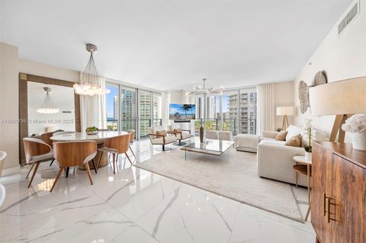 Kamienica w Sunny Isles Beach, Miami-Dade County