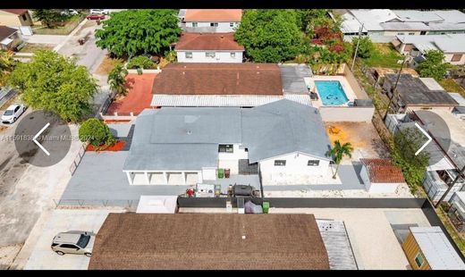 Villa en Hialeah, Miami-Dade County