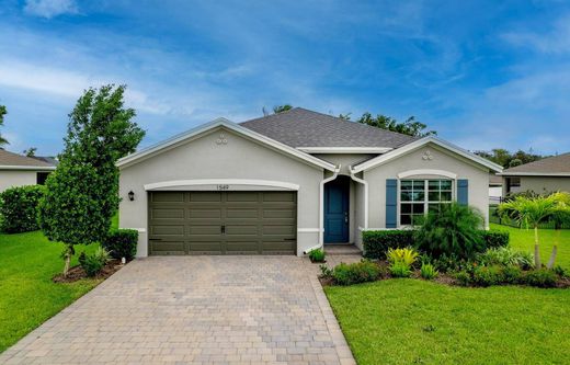 Villa in Ocean Breeze Park, Martin County