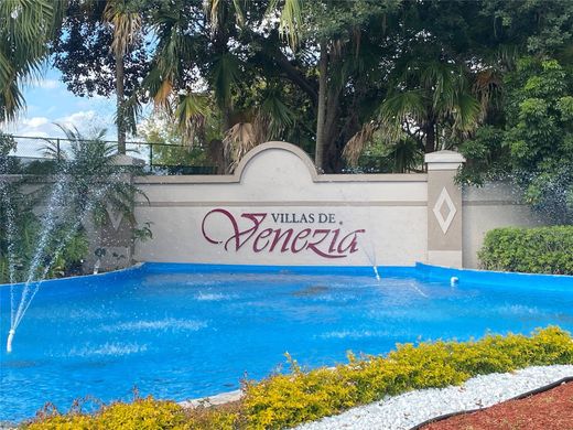 Residential complexes in Sunrise, Broward County