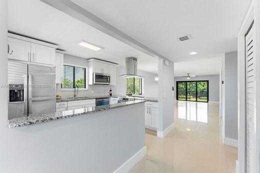 Edificio en Weston, Broward County