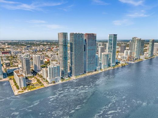 Wohnkomplexe in Miami, Miami-Dade County