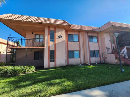 مجمع شقق ﻓﻲ Weston, Broward County