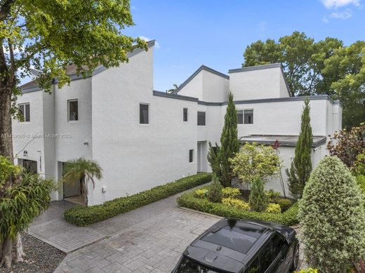 ﻓﻴﻼ ﻓﻲ ميامي، فلوريدا, Miami-Dade County