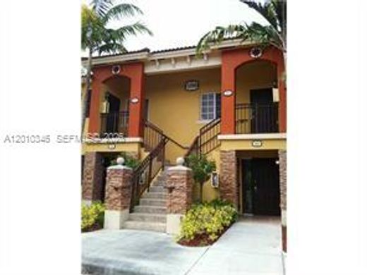 Residential complexes in Homestead, Miami-Dade