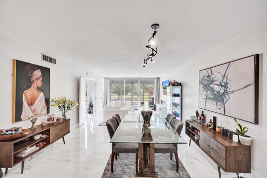 Residential complexes in Pompano Beach, Broward County