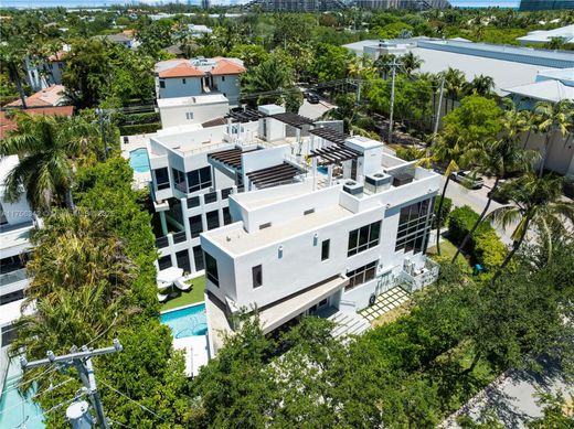 Townhouse in Key Biscayne, Miami-Dade