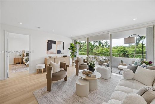 Komplex apartman Key Biscayne, Miami-Dade County