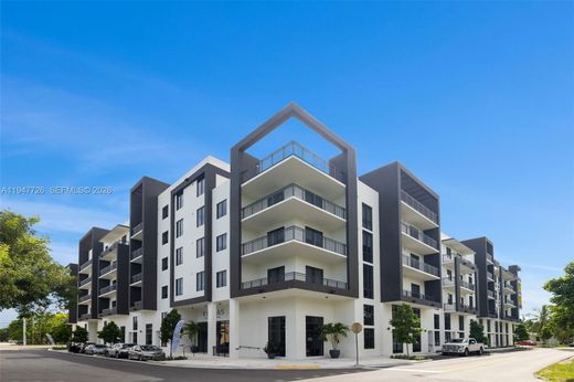 Residential complexes in Palmetto Bay, Miami-Dade