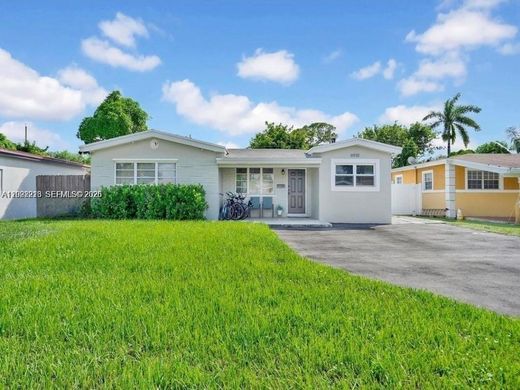 Villa in Pembroke Pines, Broward County