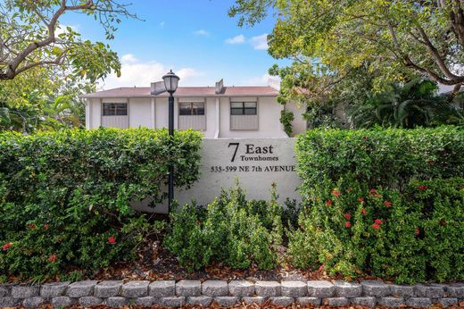 Townhouse in Fort Lauderdale, Broward County