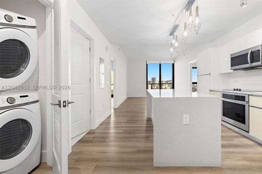 Residential complexes in Hallandale, Broward County