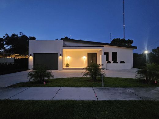 Villa - West Park, Broward County
