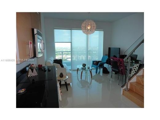 Complesso residenziale a Miami, Miami-Dade County