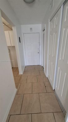 Complexes résidentiels à Hialeah, Comté de Miami-Dade