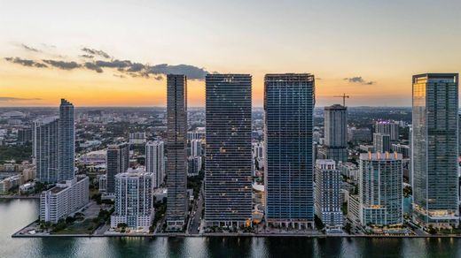 Жилой комплекс, Майами, Miami-Dade County