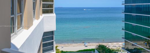 Residential complexes in Hallandale, Broward County
