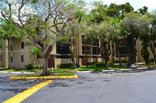 Residential complexes in Miami, Miami-Dade
