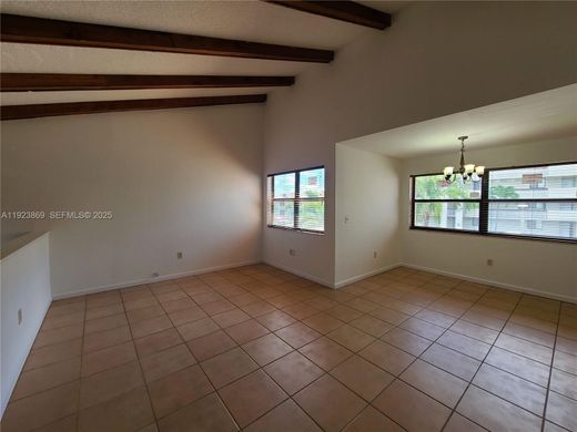 Komplex apartman Miami, Miami-Dade County