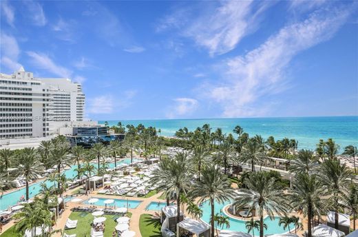 Residential complexes in Miami Beach, Miami-Dade
