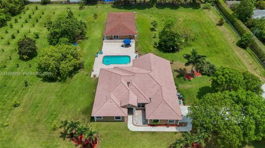 Villa in Southwest Ranches, Broward County