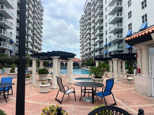 Residential complexes in Miami, Miami-Dade