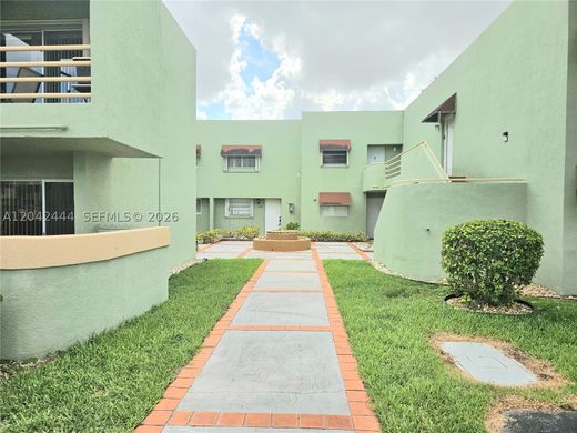 Residential complexes in Miami, Miami-Dade