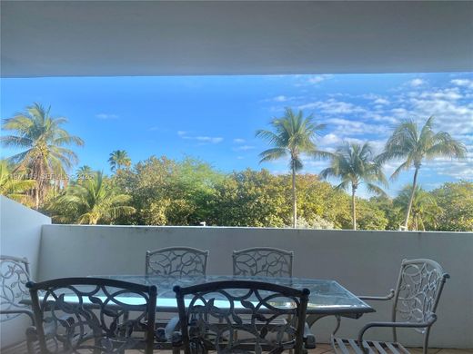 Жилой комплекс, Key Biscayne, Miami-Dade County