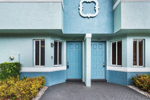 Townhouse in Riviera Beach, Palm Beach