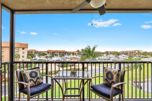 Residential complexes in Jupiter, Palm Beach