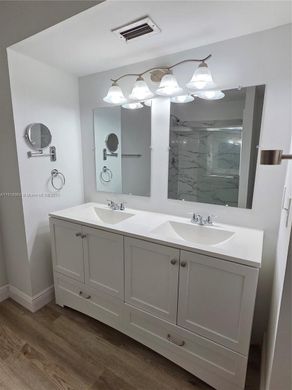 Wohnkomplexe in Miami, Miami-Dade County