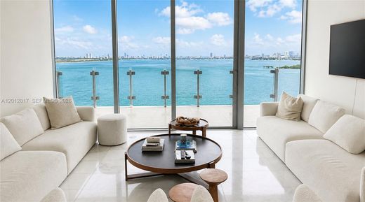 Kamienica w Miami, Miami-Dade County