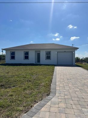 Villa Lehigh Acres, Lee County