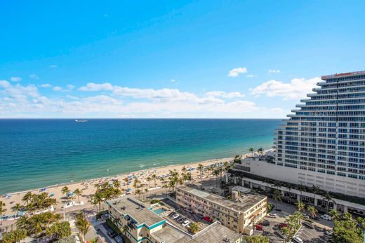 Residential complexes in Fort Lauderdale, Broward County