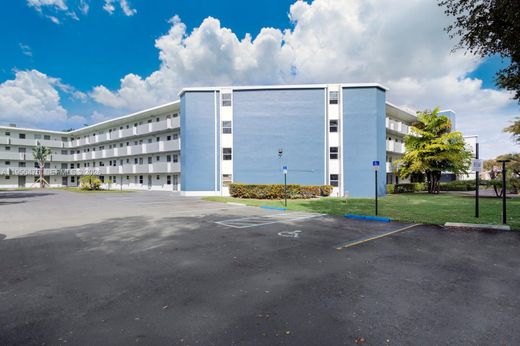 Complesso residenziale a Miami, Miami-Dade County