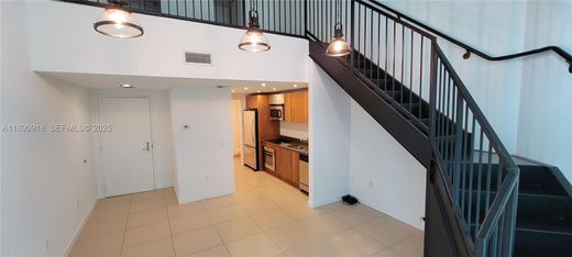 Kamienica w Miami, Miami-Dade County