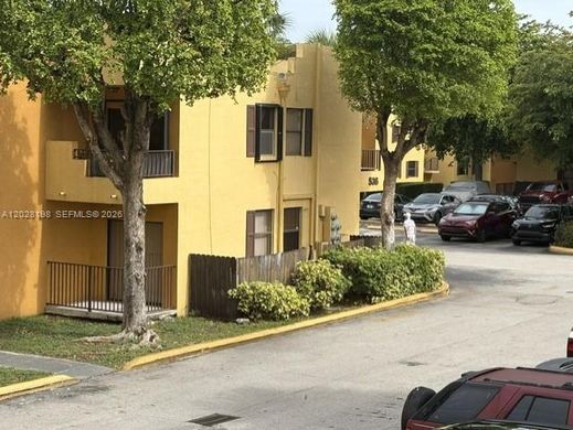 Residential complexes in Sweetwater, Miami-Dade