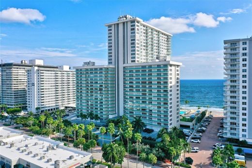 Residential complexes in Fort Lauderdale, Broward County
