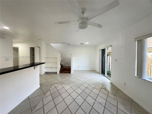 Casa di città a Hallandale Beach, Broward County
