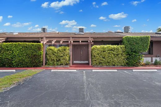 تاون هاوس ﻓﻲ Hallandale Beach, Broward County