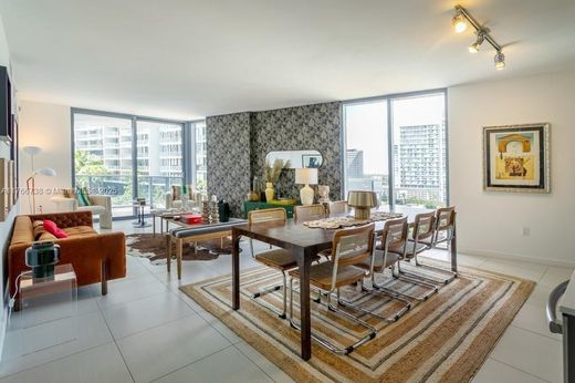 Komplex apartman Miami, Miami-Dade County