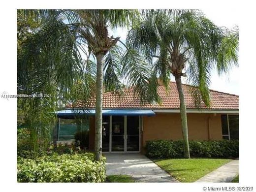 Complesso residenziale a Pembroke Pines, Broward County