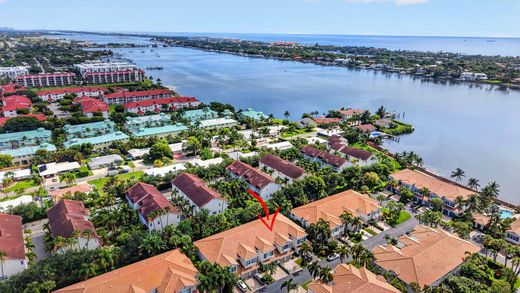 Townhouse - Hypoluxo, Palm Beach County