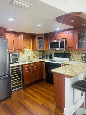 مجمع شقق ﻓﻲ Doral, Miami-Dade County