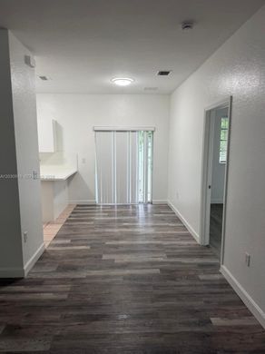 Residential complexes in Homestead, Miami-Dade