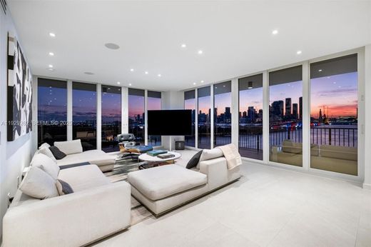 مجمع شقق ﻓﻲ ميامي، فلوريدا, Miami-Dade County