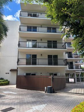 Kamienica w Miami, Miami-Dade County