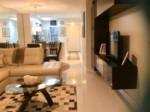 Residential complexes in Pompano Beach, Broward County