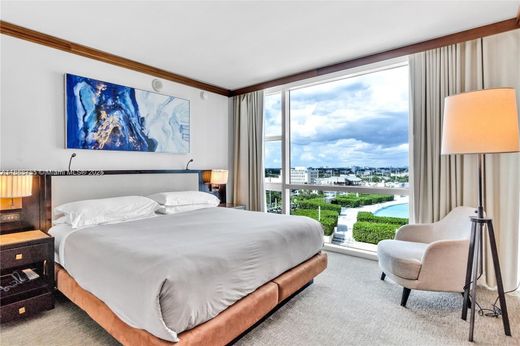 Residential complexes in Miami Beach, Miami-Dade