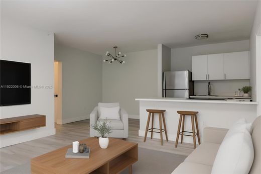 ‏בניין ב  Bay Harbor Islands, Miami-Dade County